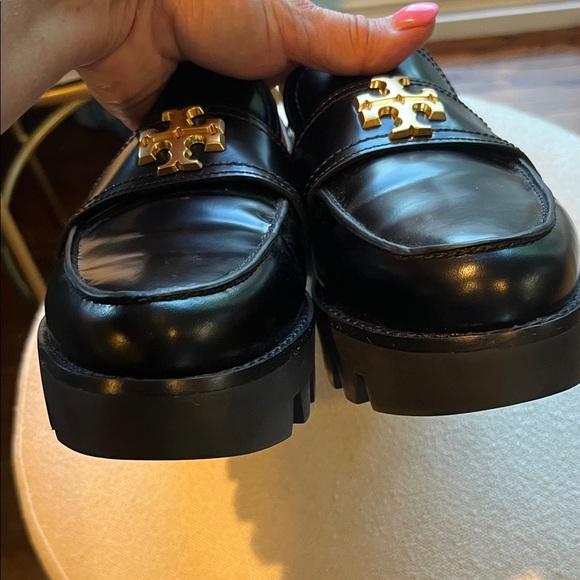 Tory Burch leather loafers size 8.5 brand new - Picture 7 of 7